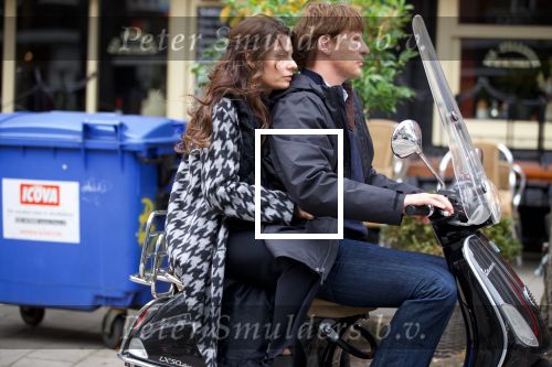 Amsterdam 14 mei 2018
Rifka Lodeizen tijdens opnames achter op scooter.