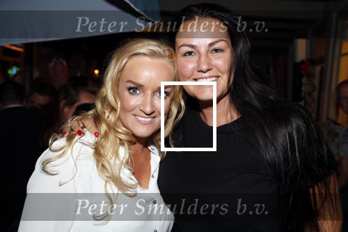 Amersfoort 20 juni 2018
Muziekfeest op het plein in Amersfoort. AVRO/TROS zenden het uit. Samantha Steenwijk met partner