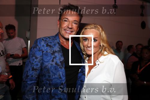 Amersfoort 20 juni 2018
Muziekfeest op het plein in Amersfoort. AVRO/TROS zenden het uit. Samantha Steenwijk met Gerard Joling