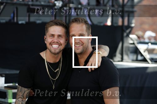 Waalwijk 26 juni 2019
Tros muziekfeest op het plein in Waalwijk.Andre Hazes met manager Sjoerd