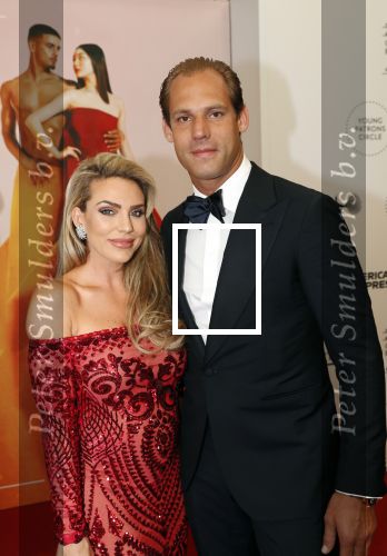 Amsterdam 29 juni 2019
Premiere young patrons circle in de stopera. Anna Sophia v Zweden met partner  . Anna is zwanger