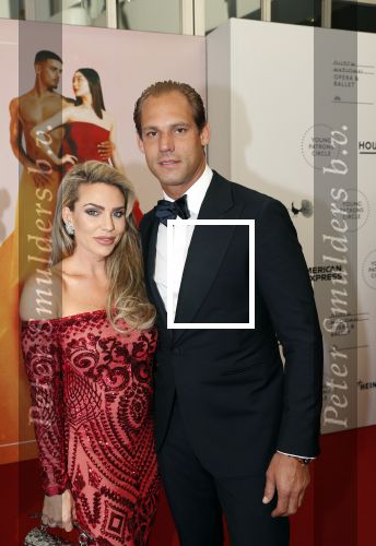 Amsterdam 29 juni 2019
Premiere young patrons circle in de stopera. Anna Sophia v Zweden met partner  . Anna is zwanger