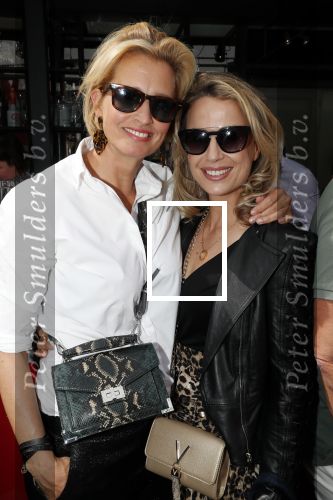 Amsterdam 6 juni 2019
Talkies terras awards bij de Harbour club . Anouk Smulders met Evelien Leijten