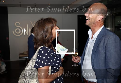 Amsterdam 1 juli 2019
Astrid Joosten met haar nieuwe vriend Rob Peters . Ze vertrokken van het delamar theater (johan Kaartprijs) met hun vespa scooter richting huis.