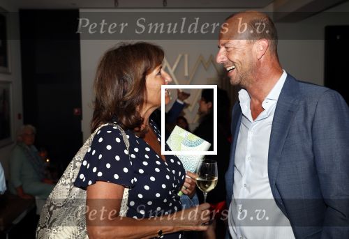 Amsterdam 1 juli 2019
Astrid Joosten met haar nieuwe vriend Rob Peters . Ze vertrokken van het delamar theater (johan Kaartprijs) met hun vespa scooter richting huis.
