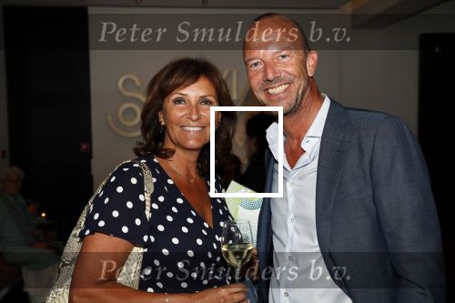 Amsterdam 1 juli 2019
Astrid Joosten met haar nieuwe vriend Rob Peters . Ze vertrokken van het delamar theater (johan Kaartprijs) met hun vespa scooter richting huis.