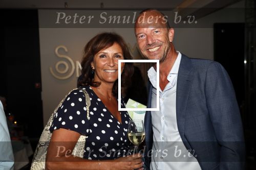 Amsterdam 1 juli 2019
Astrid Joosten met haar nieuwe vriend Rob Peters . Ze vertrokken van het delamar theater (johan Kaartprijs) met hun vespa scooter richting huis.