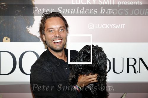 Amsterdam 12 juni 2019
Premiere a dogs Journey by Lucky Smit.
Bas Smit Anouk Smulders en Rosanna Kluivert zijn aanwezig met hun honden.
