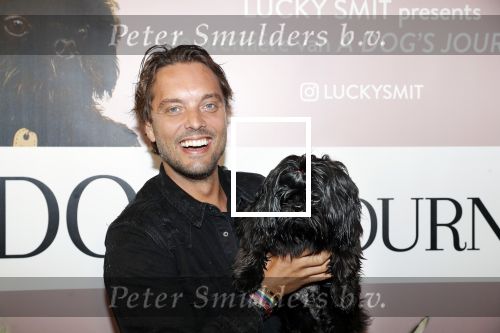 Amsterdam 12 juni 2019
Premiere a dogs Journey by Lucky Smit.
Bas Smit Anouk Smulders en Rosanna Kluivert zijn aanwezig met hun honden.