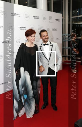 Amsterdam 29 juni 2019
Premiere young patrons circle in de stopera. Chazia Mourali met een kennis