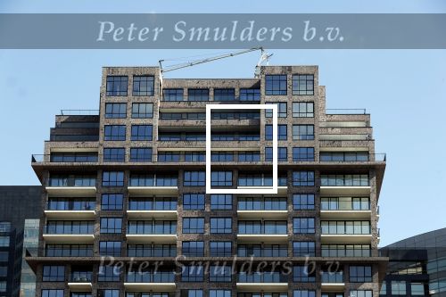 Amsterdam 17 juni 2019
Daley Blind en zijn vrouw Candy Rae gaan binnenkort in hun nieuwe apopartement / penthouse wonen op de zuidas . Het complex heet Xavier.