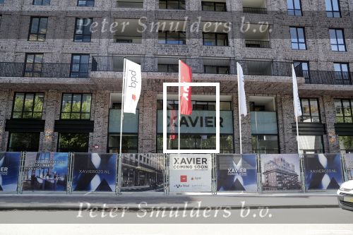 Amsterdam 17 juni 2019
Daley Blind en zijn vrouw Candy Rae gaan binnenkort in hun nieuwe apopartement / penthouse wonen op de zuidas . Het complex heet Xavier.
