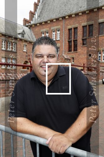 Waalwijk 26 juni 2019
Tros muziekfeest op het plein in Waalwijk.  Django Wagner