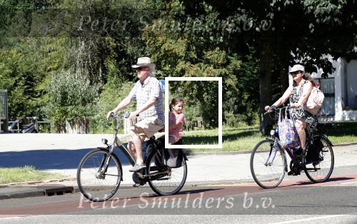 Amsterdam 29 juni 2019
Eddy habbema met vrouw en kleindochter op de fiets.