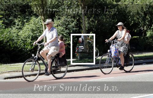 Amsterdam 29 juni 2019
Eddy habbema met vrouw en kleindochter op de fiets.