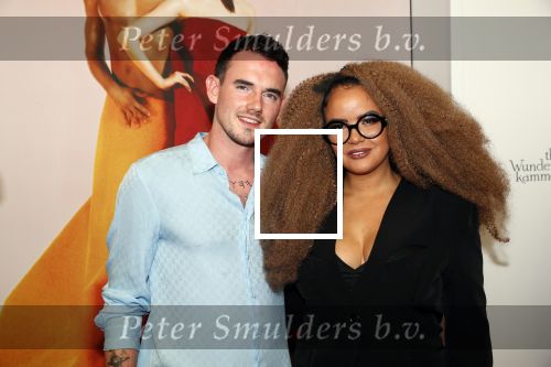 Amsterdam 29 juni 2019
Premiere young patrons circle in de stopera. Eva Simons met haar nieuwe vriend