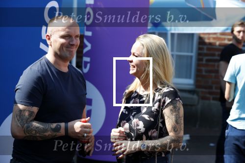 Waalwijk 26 juni 2019
Tros muziekfeest op het plein in Waalwijk. Frank v Etten met zijn nieuwe vriendin