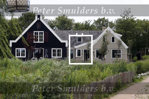 Castricum 13 juni 2019
Henny Huisman wordt geinterviewd door Catherine Keyl bij zijn huis.