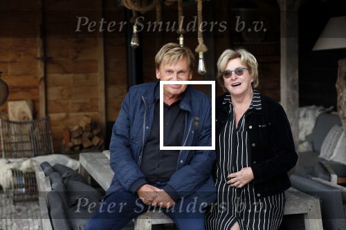 Castricum 13 juni 2019
Henny Huisman wordt geinterviewd door Catherine Keyl bij zijn huis.