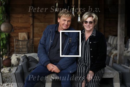 Castricum 13 juni 2019
Henny Huisman wordt geinterviewd door Catherine Keyl bij zijn huis.