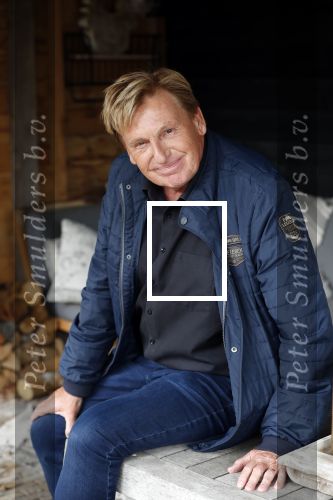 Castricum 13 juni 2019
Henny Huisman wordt geinterviewd door Catherine Keyl bij zijn huis.