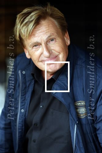 Castricum 13 juni 2019
Henny Huisman wordt geinterviewd door Catherine Keyl bij zijn huis.
