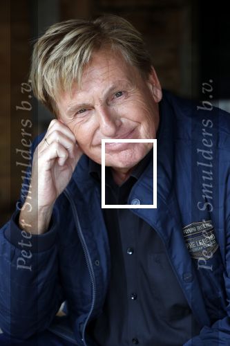 Castricum 13 juni 2019
Henny Huisman wordt geinterviewd door Catherine Keyl bij zijn huis.