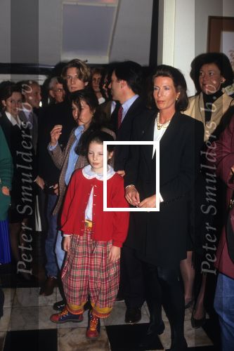14 November 1991 
Janneke Brinkman Elco Brinman met hun kinderen Sylvia Toth en de Ambassadeur USA