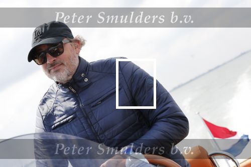 Amsterdam 14 juni 2019
Event Jaguar en Rapsody boten met kunstenaar Selwyn Senatori.
Aanwezig oa Regi Blinker Jeroen Nieuwenhuize Thomas v d Vlugt en Aldo v Troost.