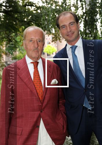 Haarzuilen, 19 Juni 2019
Haringparty Kasteel Haarzuilen
Senator Jeroen de Vries en Theo Hiddema