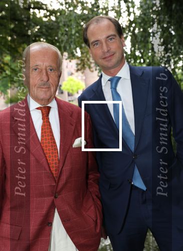 Haarzuilen, 19 Juni 2019
Haringparty Kasteel Haarzuilen
Senator Jeroen de Vries en Theo Hiddema