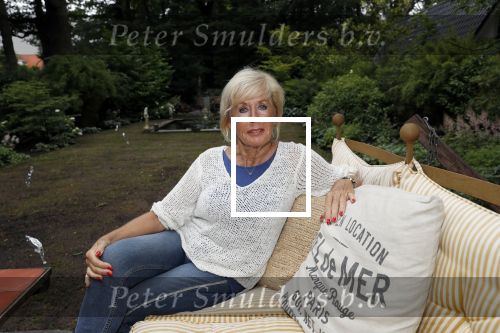 Wassenaar 26 juni 2019
Catherine Keyl interviewt Joke Bruijs . We zijn te gast bij Joke thuis.