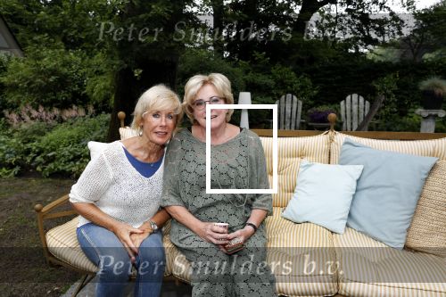 Wassenaar 26 juni 2019
Catherine Keyl interviewt Joke Bruijs . We zijn te gast bij Joke thuis.