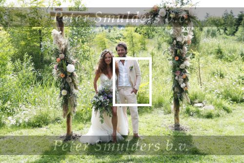 Kraggenburg 22 juni 2019
Katja Schuurman en haar kersverse man Freek v Noortwijk zijn getrouwd en posseren uitgebreid voor de pers op landgoed Netl , de wildste tuin.