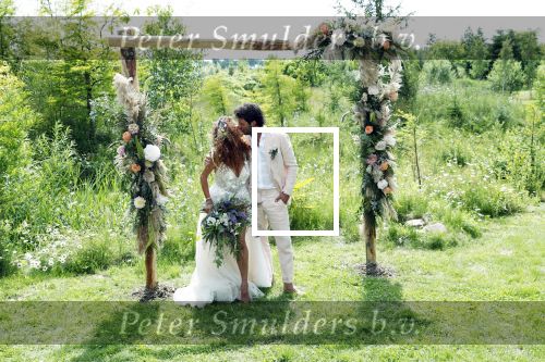 Kraggenburg 22 juni 2019
Katja Schuurman en haar kersverse man Freek v Noortwijk zijn getrouwd en posseren uitgebreid voor de pers op landgoed Netl , de wildste tuin.