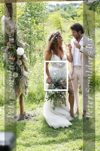 Kraggenburg 22 juni 2019
Katja Schuurman en haar kersverse man Freek v Noortwijk zijn getrouwd en posseren uitgebreid voor de pers op landgoed Netl , de wildste tuin.