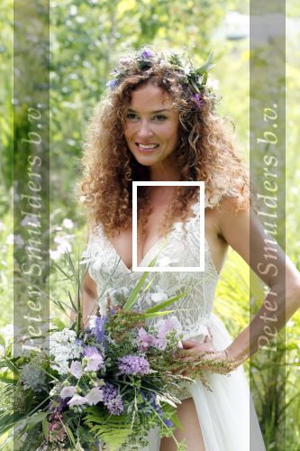 Kraggenburg 22 juni 2019
Katja Schuurman en haar kersverse man Freek v Noortwijk zijn getrouwd en posseren uitgebreid voor de pers op landgoed Netl , de wildste tuin.