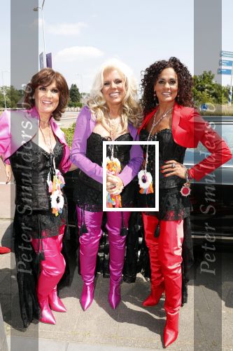 Best 30 juni 2019
Fandag van LUV ( Marga Scheide Jose Hoebee en Chimene v Oosterhout) bij restaurant Quattre Bras in Best.