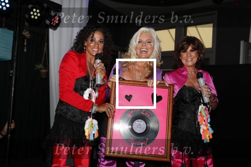 Best 30 juni 2019
Fandag van LUV ( Marga Scheide Jose Hoebee en Chimene v Oosterhout) bij restaurant Quattre Bras in Best.