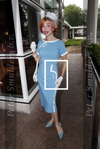 Amsterdam 12 juni 2019
Haringparty bij het Hilton hotel. marijke Helwegen met een kennis