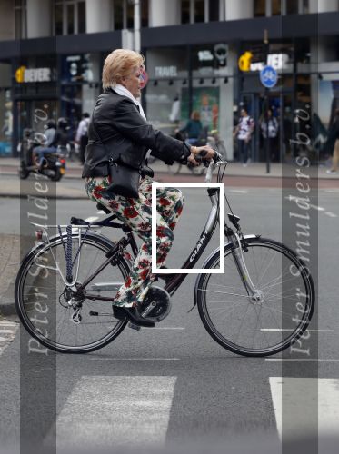 Amsterdam 1 juli 2019
Pamela teves op de fiets.