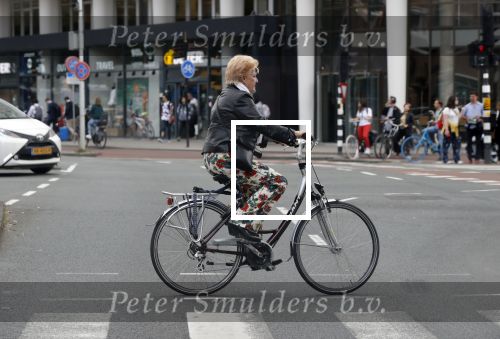 Amsterdam 1 juli 2019
Pamela teves op de fiets.