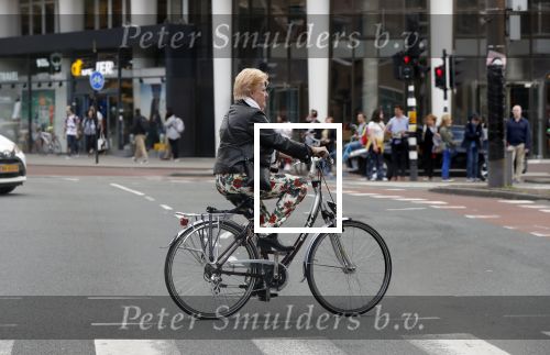 Amsterdam 1 juli 2019
Pamela teves op de fiets.
