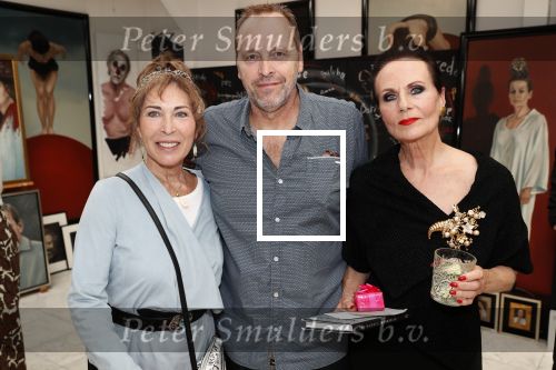 Amsterdam 28 juni 2019
Boekpresentatie Ans Markus bij haar in het atelier. Patricia Steur met partner