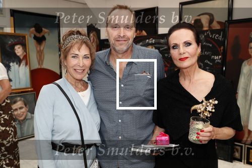 Amsterdam 28 juni 2019
Boekpresentatie Ans Markus bij haar in het atelier. Patricia Steur met partner