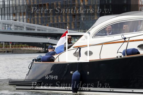 Amsterdam 14 juni 2019
Event Jaguar en Rapsody boten met kunstenaar Selwyn Senatori.
Aanwezig oa Regi Blinker Jeroen Nieuwenhuize Thomas v d Vlugt en Aldo v Troost.