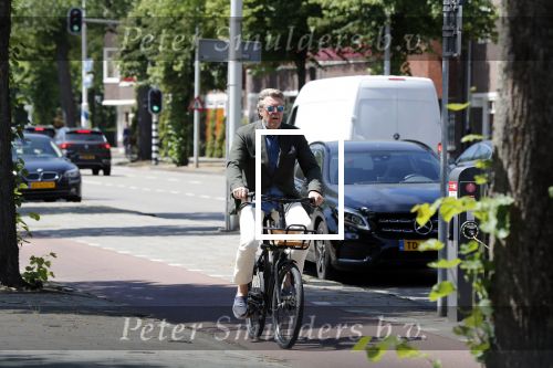 Amsterdam 28 juni 2019
Robert Kranenborg op de fiets in Amsterdam zuid.