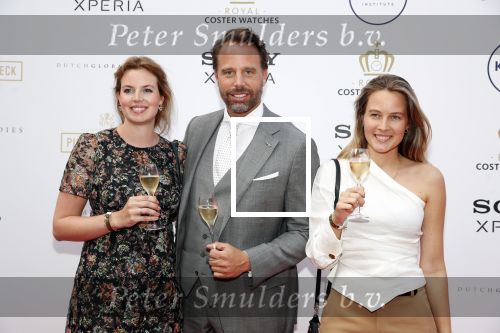 Amsterdam 18 juni 2019
Leading ladies awards bij hotel the Grand. Robert Lee met vriendinnen