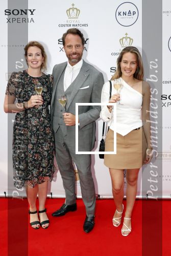 Amsterdam 18 juni 2019
Leading ladies awards bij hotel the Grand. Robert Lee met vriendinnen