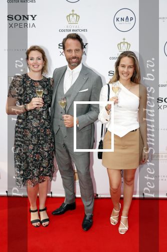 Amsterdam 18 juni 2019
Leading ladies awards bij hotel the Grand. Robert Lee met vriendinnen